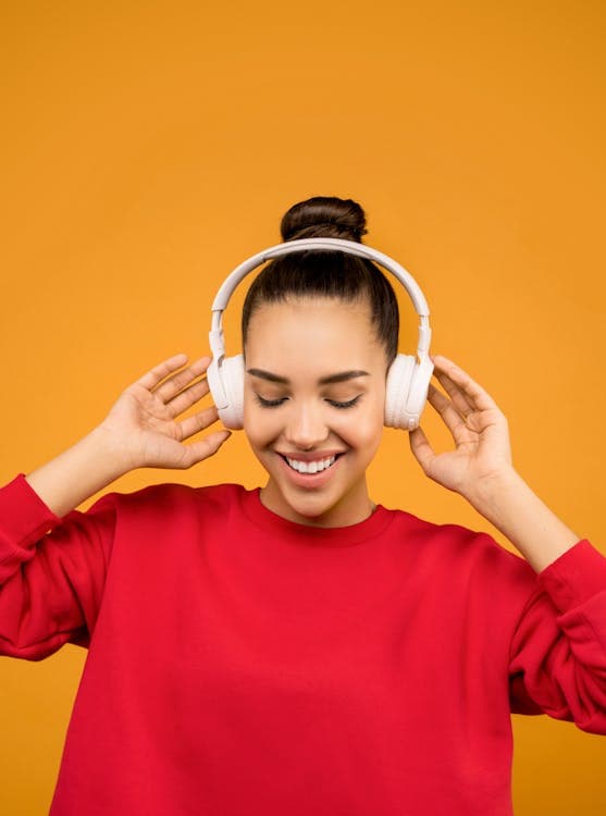 Hướng dẫn chọn nhạc theo tâm trạng: EDM, Ballad, Hip-hop